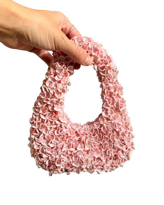 The shampoo bottle bag